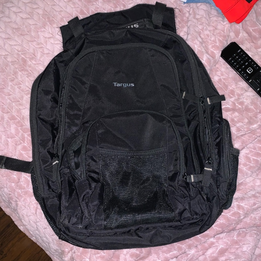 Black Targus laptop backpack